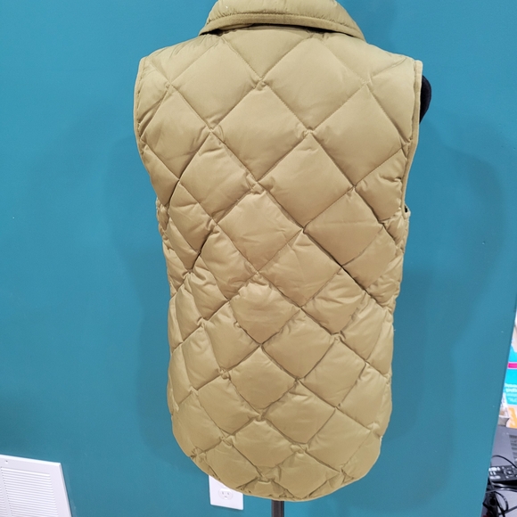J. Crew Olive Quilted Vest With Pockets SZ. XS - Picture 2 of 8